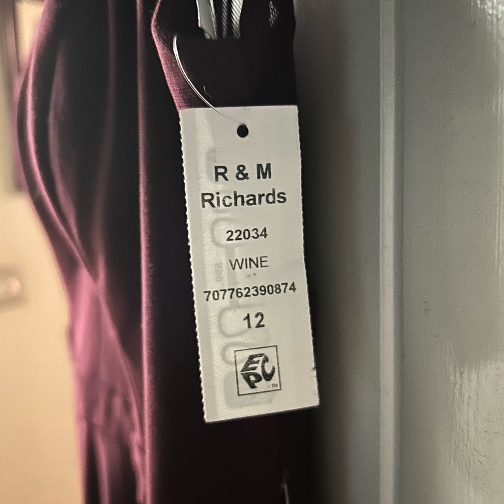 New with tags large full length dress